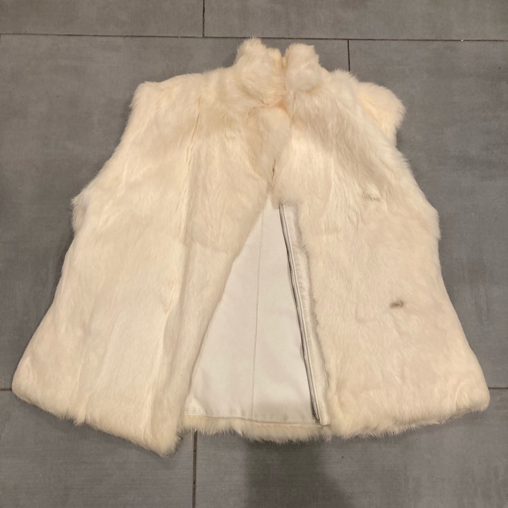 ANN TAYLOR 100% RABBIT FUR VEST !